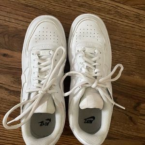 White Nike Air Force 1 Shadow